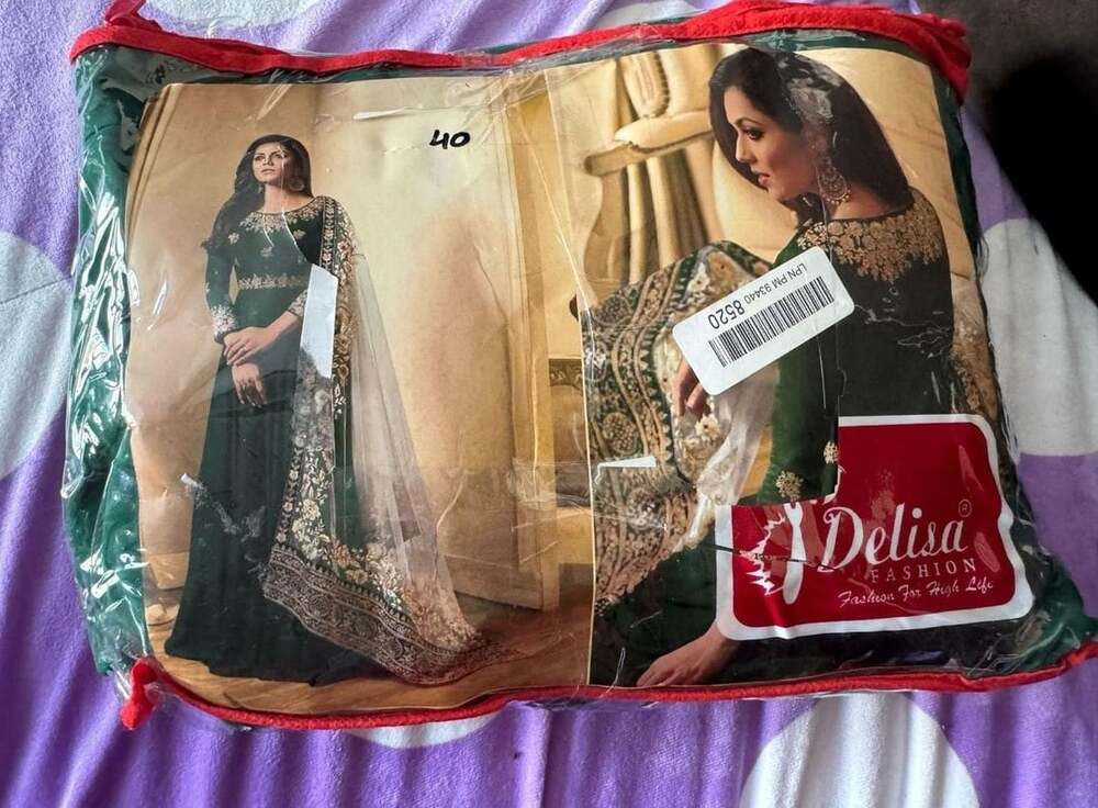 Delisa Fashion Embroidered Suit Size 40 Green